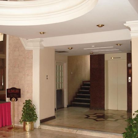 Atlas Hotel Манама Экстерьер фото