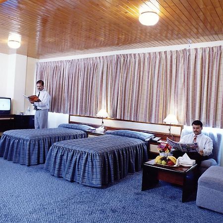 Atlas Hotel Манама Экстерьер фото