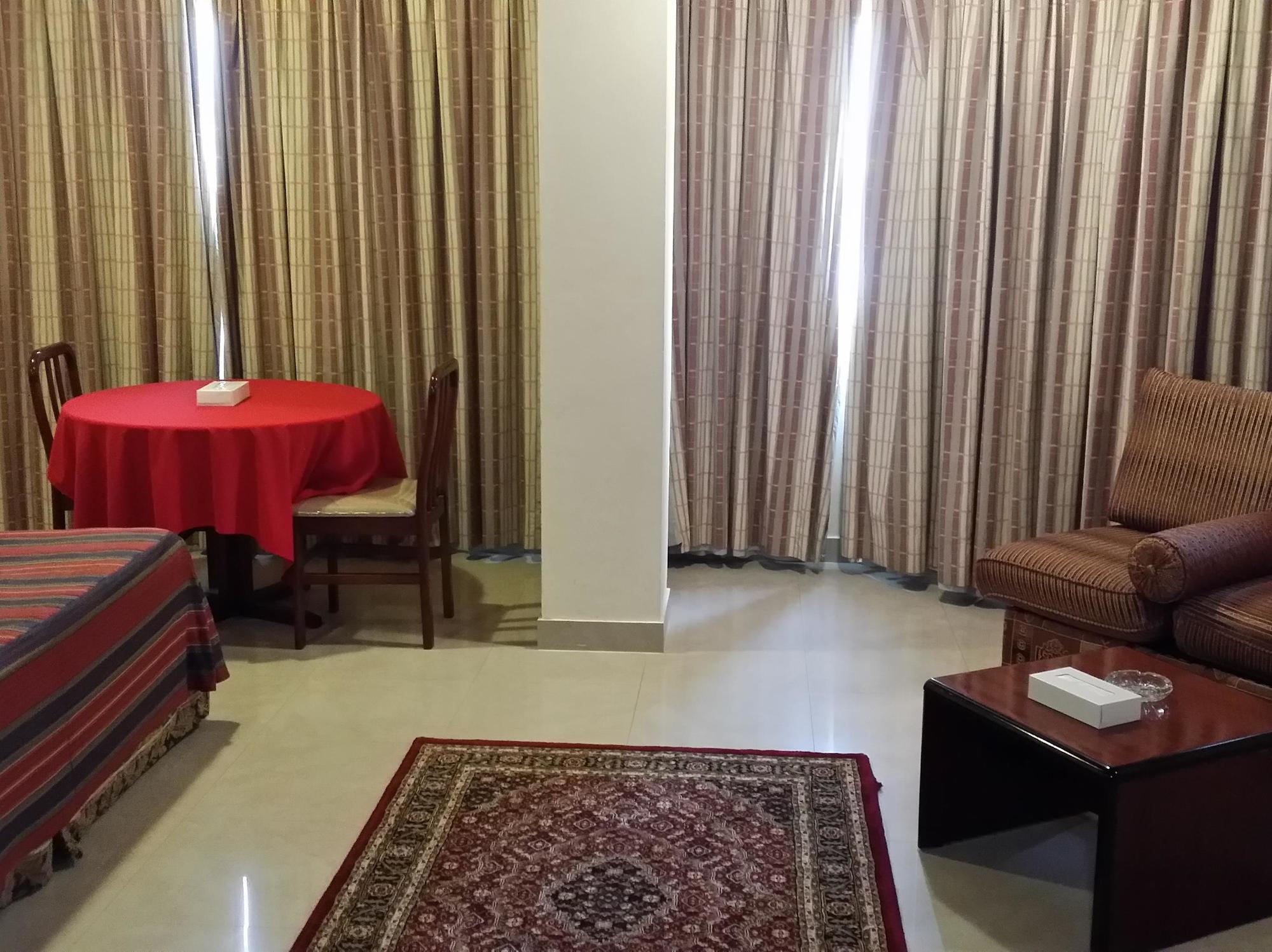 Atlas Hotel Манама Экстерьер фото