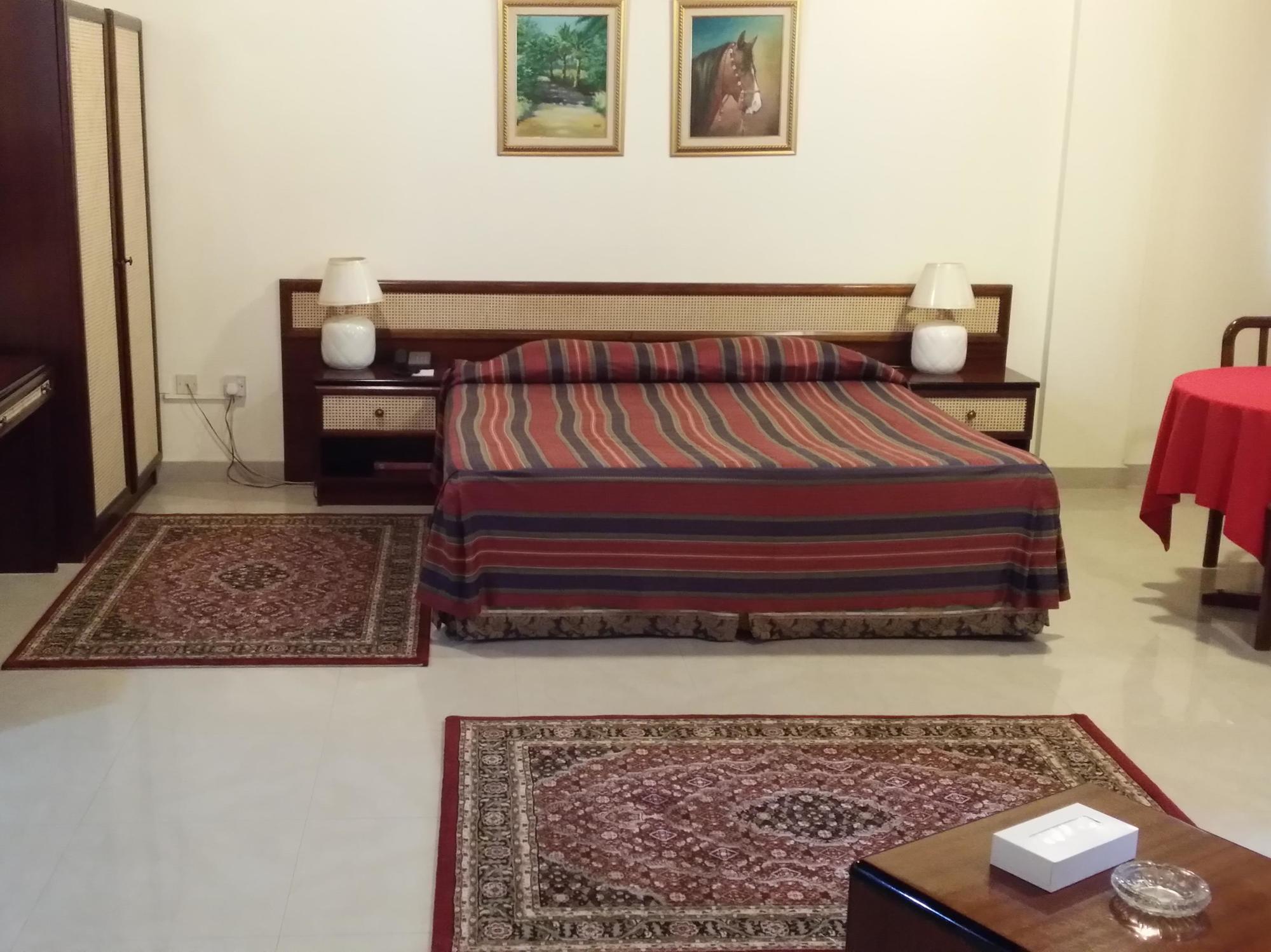 Atlas Hotel Манама Экстерьер фото